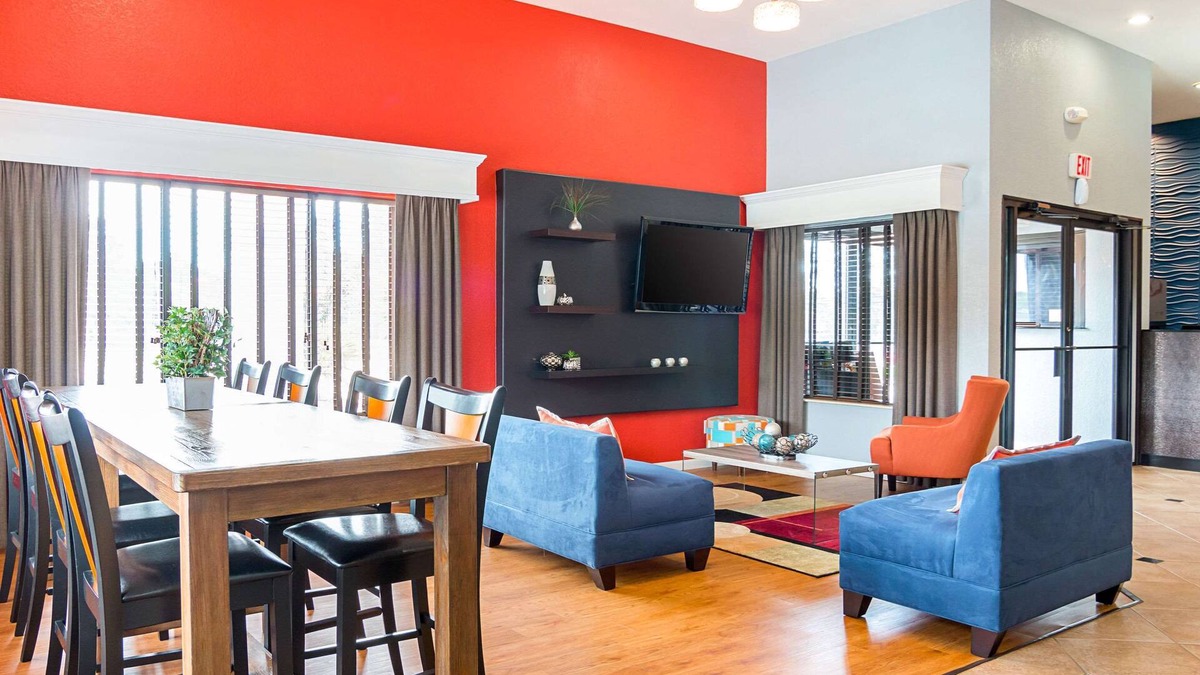 Carthage Hotel | Quality Inn Carthage
