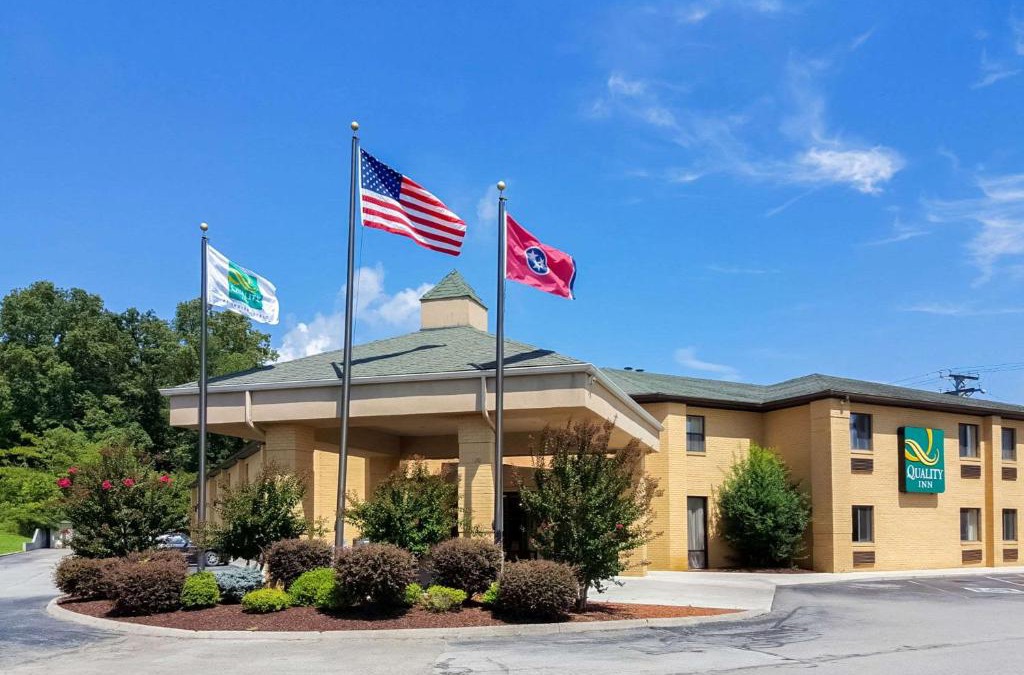 Clinton Hotel | Quality Inn Clinton-Knoxville North