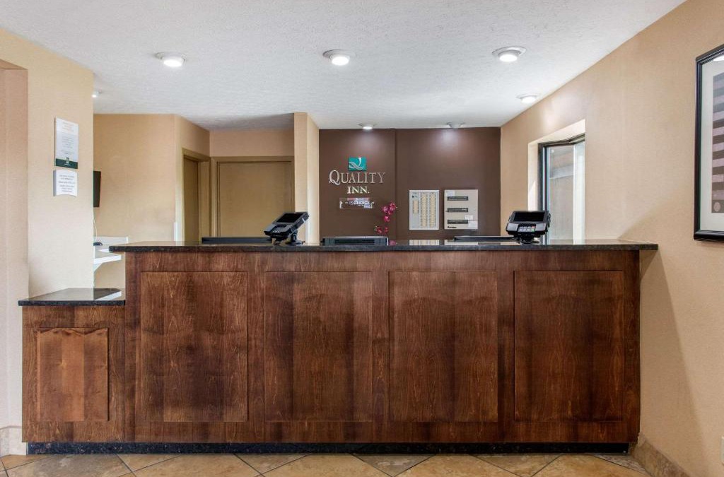 Summit Station Hotel | Quality Inn Columbus-East