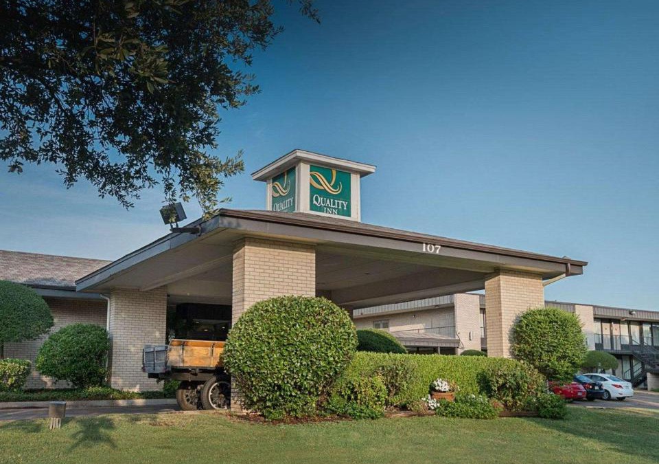 Ennis Hotel | Quality Inn Ennis
