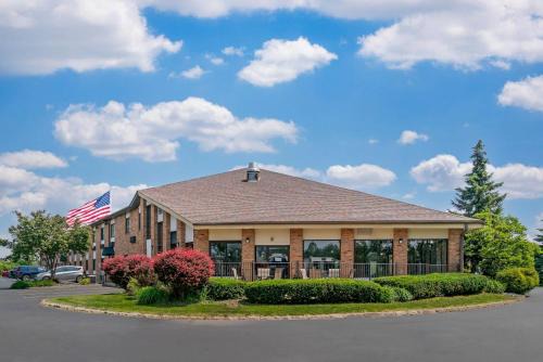 Grand Rapids Hotel | Quality Inn Grand Rapids South-Byron Center