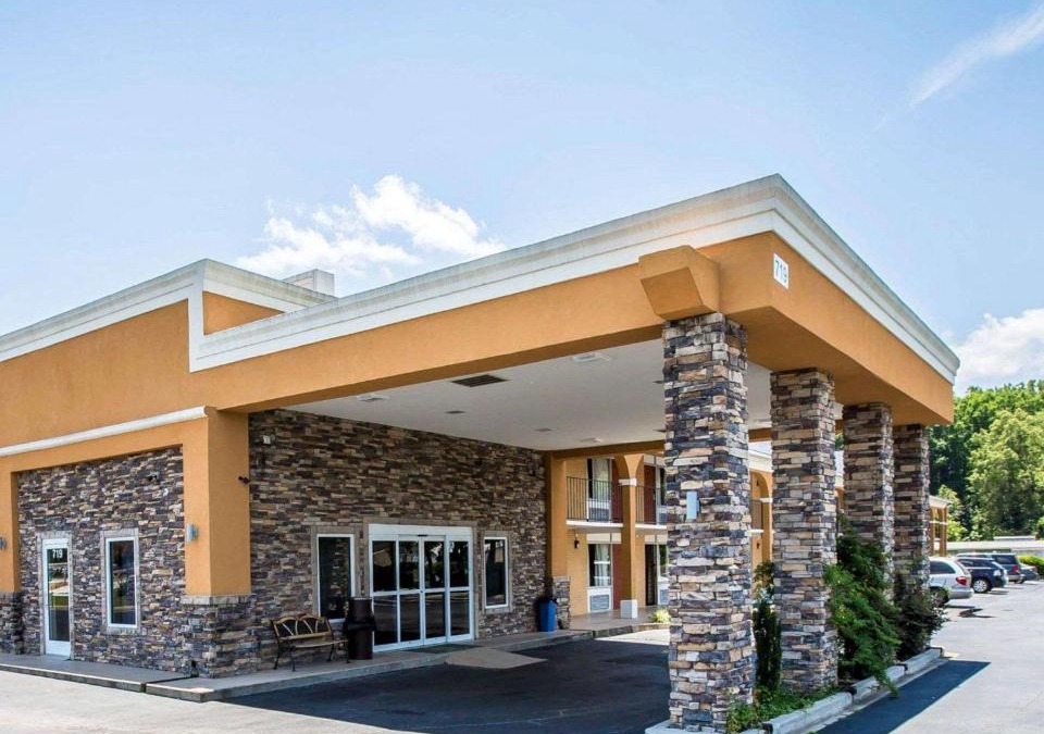 Greenwood Hotel | Quality Inn Greenwood Hwy 25