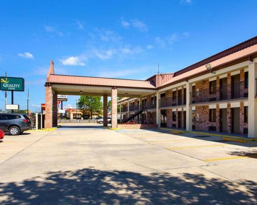 Hammond Hotel | Quality Inn Hammond