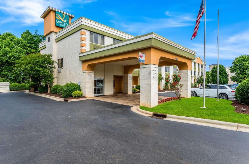 Huntersville Hotel | Quality Inn Huntersville near Lake Norman