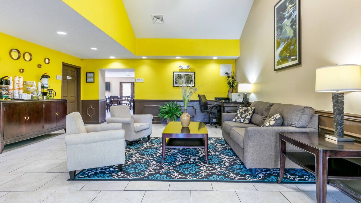 Johnson City Hotel | Quality Inn Johnson City I-26 exit 17