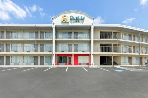 Lexington Hotel | Quality Inn Lexington