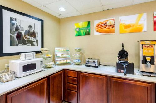 Lynchburg Hotel | Quality Inn Lynchburg near University