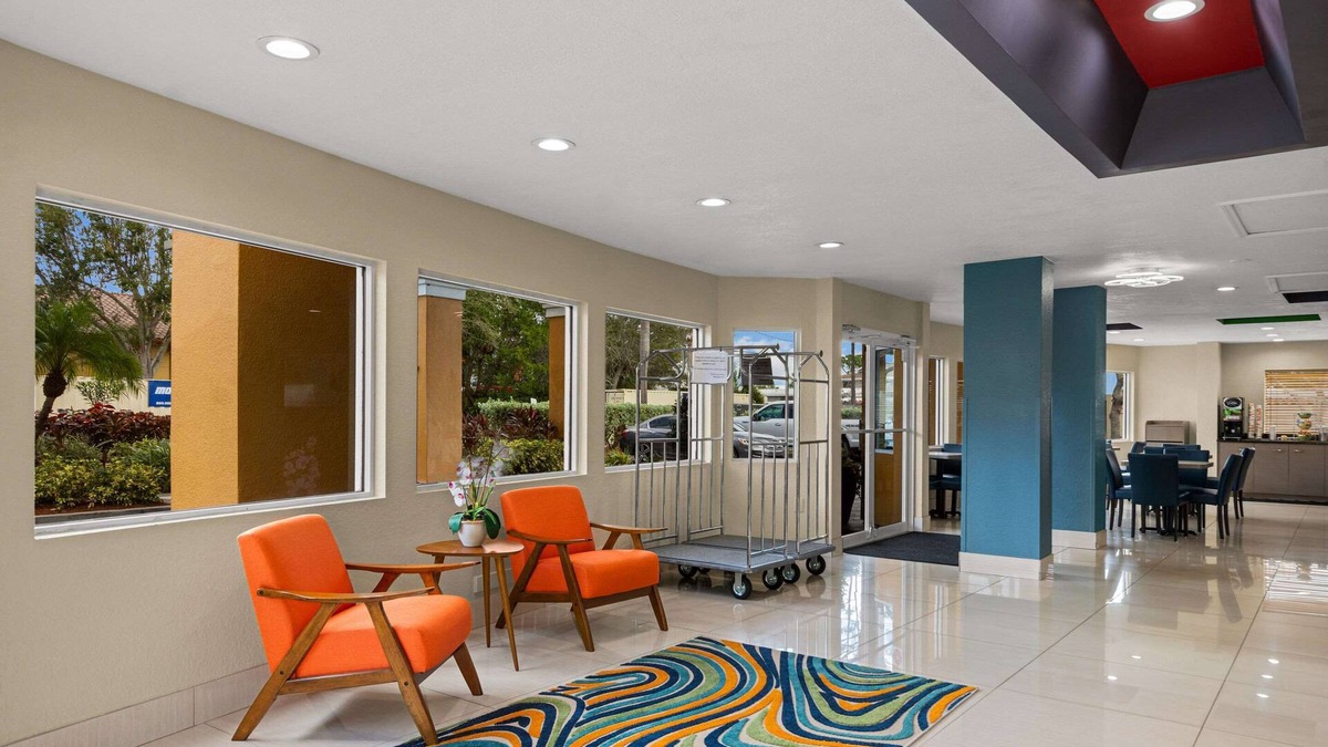 Sarasota Hotel | Quality Inn - Near Serenoa Golf Club