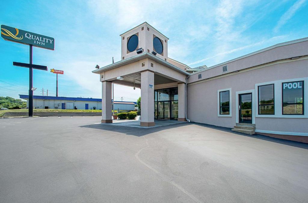 Pacific Hotel | Quality Inn Near Six Flags St. Louis