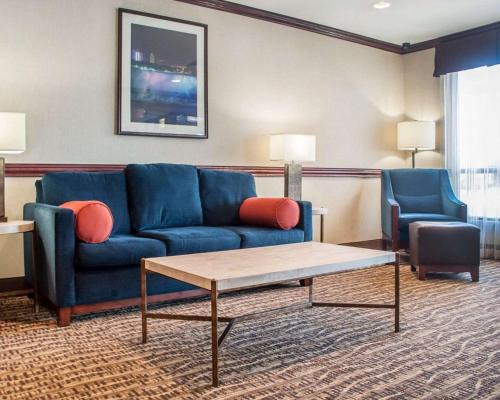 Cheektowaga Hotel | Quality Inn Near Walden Galleria Mall