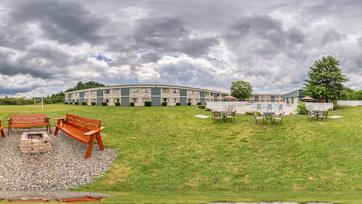 Oneonta Hotel | Quality Inn Oneonta Cooperstown Area