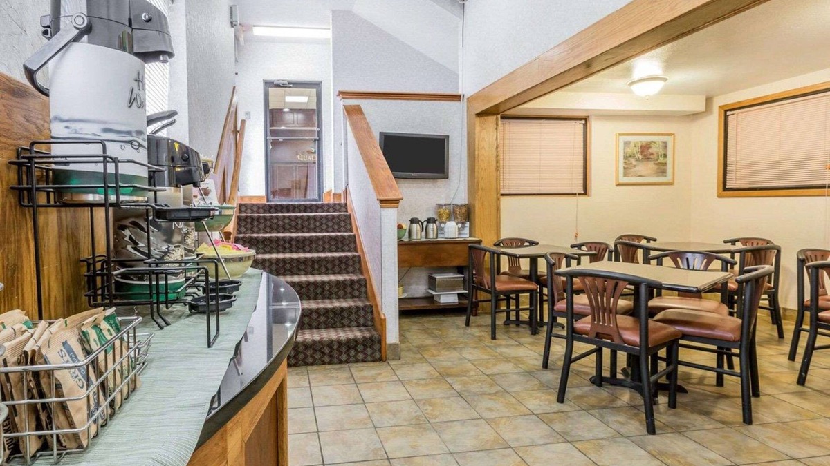 Pell City Hotel | Quality Inn Pell City I-20 exit 158