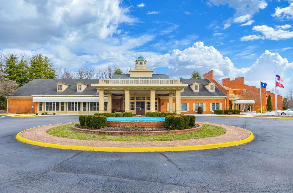 Radford Hotel | Quality Inn Radford-West Blacksburg I-81