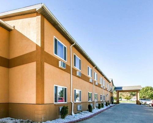 Seaman Hotel | Quality Inn Seaman