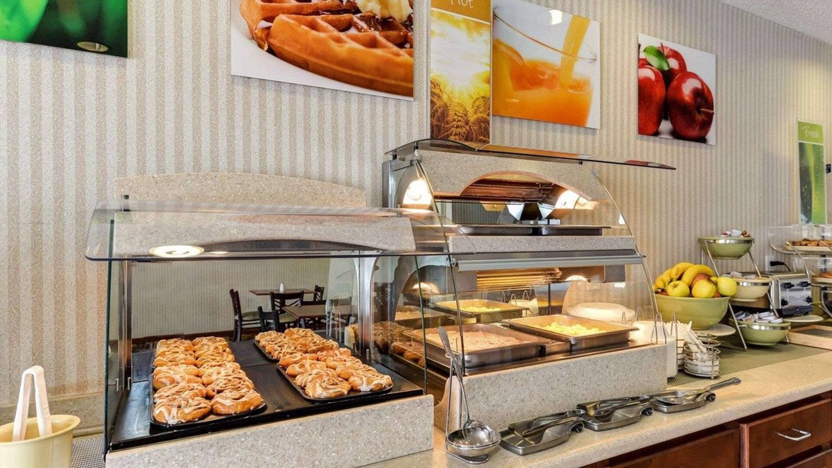 Potomac Hotel | Quality Inn Spring Mills - Martinsburg North