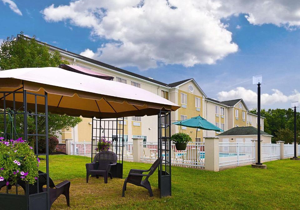 Potomac Hotel | Quality Inn Spring Mills - Martinsburg North