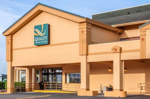 North Bend Hotel | Quality Inn & Suites at Coos Bay