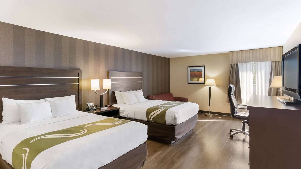 Edgewood Hotel | Quality Inn & Suites Bel Air I-95 Exit 77A