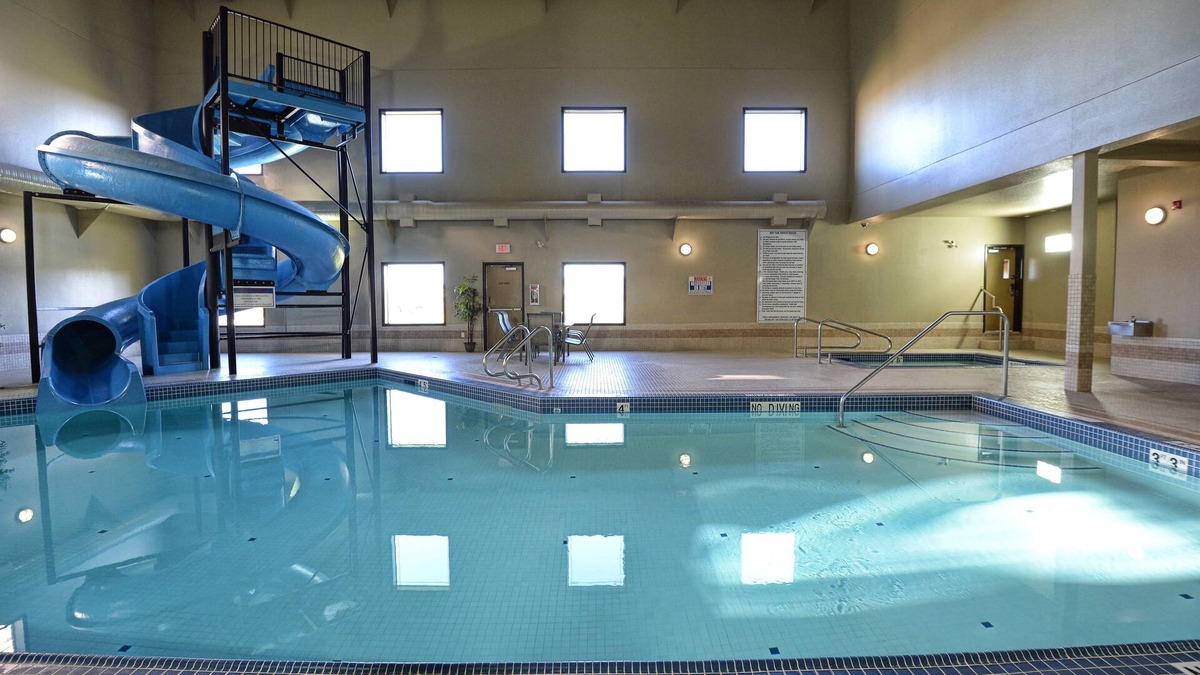 Grande Prairie Hotel | Quality Inn & Suites