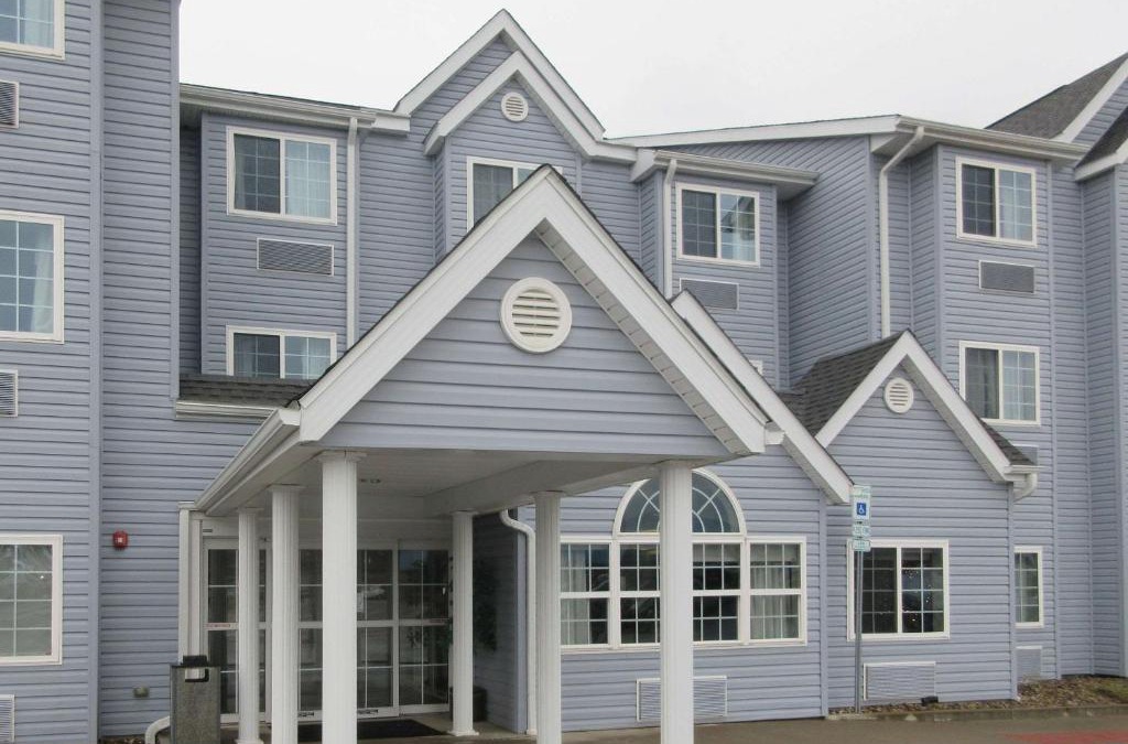 Caldwell Hotel | Quality Inn & Suites Caldwell I-77