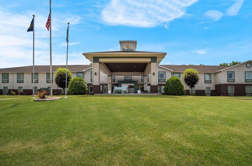 Scotland Hotel | Quality Inn & Suites Chambersburg Northeast