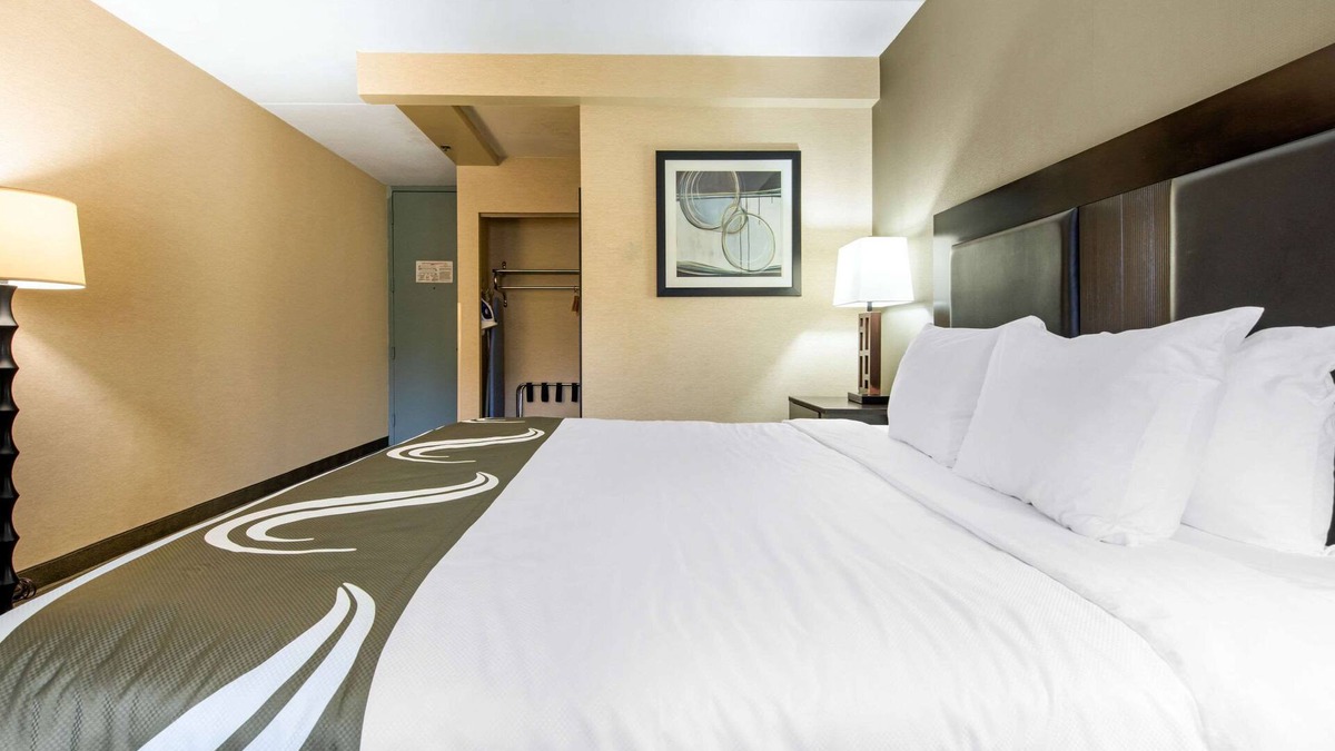 Charleston Hotel | Quality Inn & Suites Charleston - Civic Center