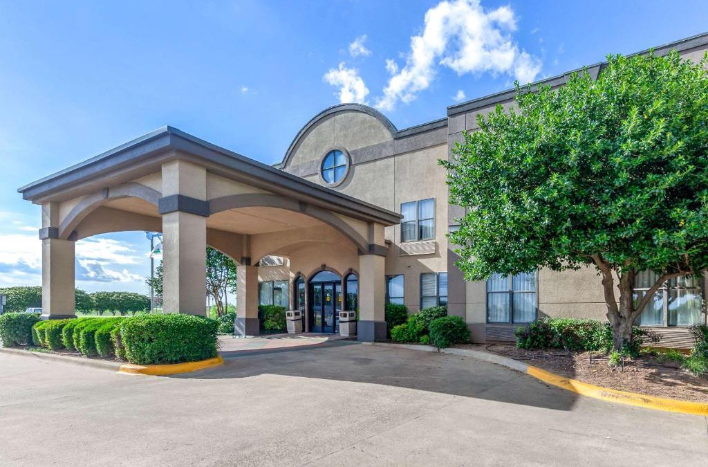Durant Hotel | Quality Inn & Suites Durant