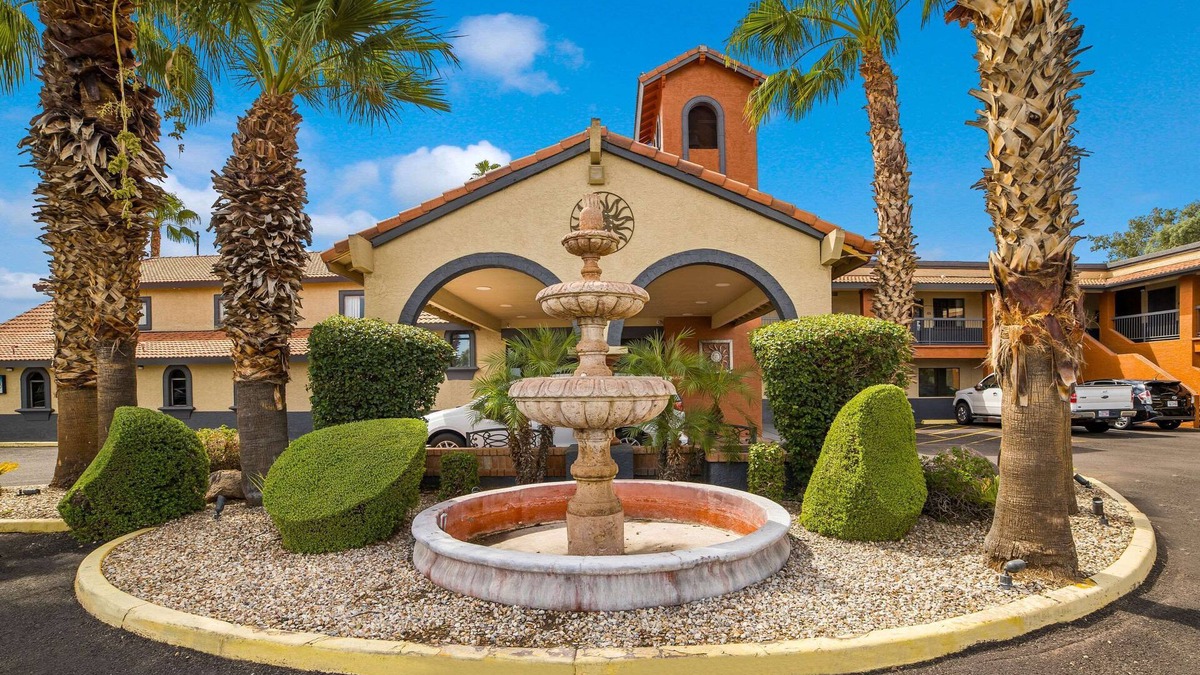 Goodyear Hotel | Quality Inn & Suites Goodyear - Phoenix West