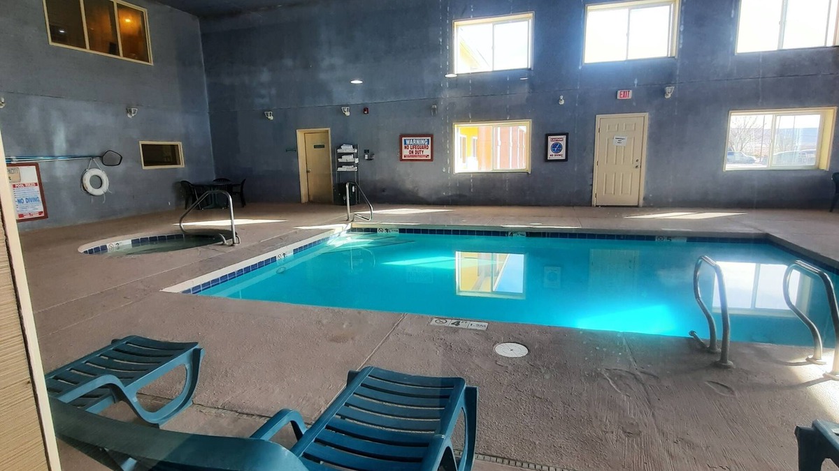 Grants Hotel | Quality Inn & Suites Grants - I-40