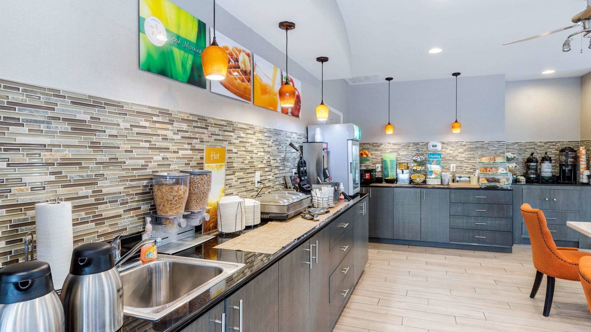 Lexington Hotel | Quality Inn & Suites Lexington