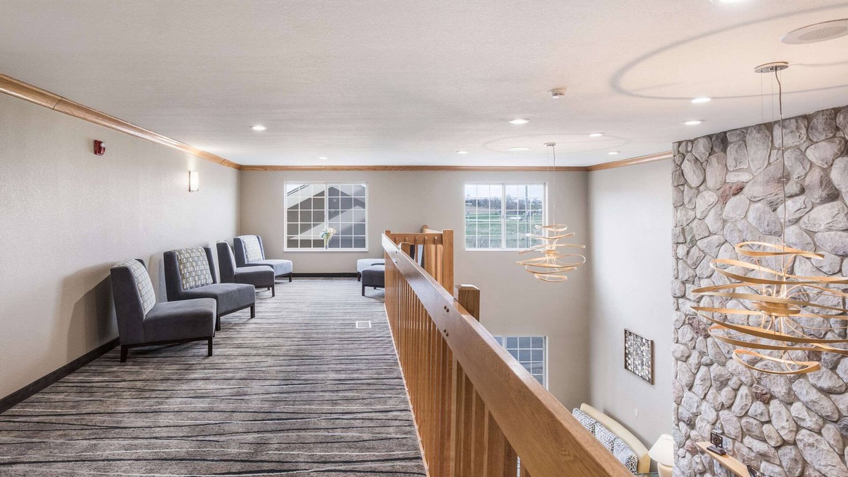 Lodi Hotel | Quality Inn & Suites Lodi I-90