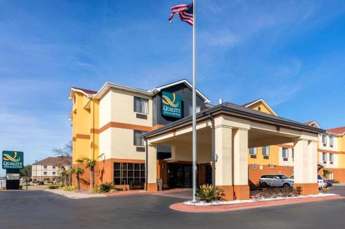Gunter Afs Hotel | Quality Inn & Suites Montgomery East Carmichael Rd