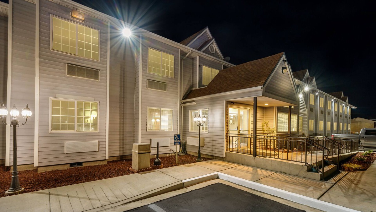 Fallon Hotel | Quality Inn & Suites near NAS Fallon