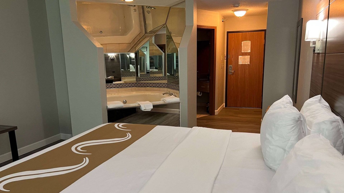 Red Wing Hotel | Quality Inn & Suites Red Wing