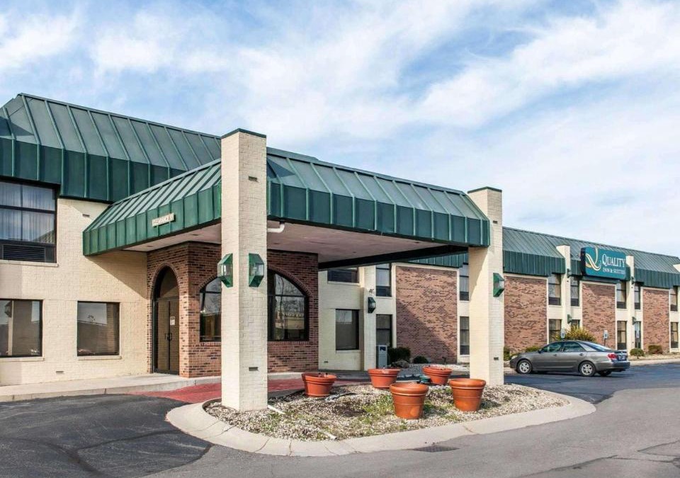 Shelbyville Hotel | Quality Inn & Suites Shelbyville I-74