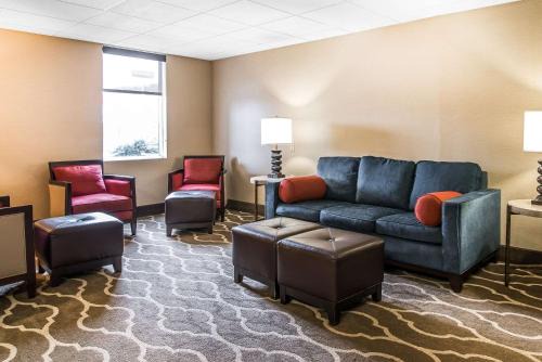Towanda Hotel | Quality Inn & Suites Towanda