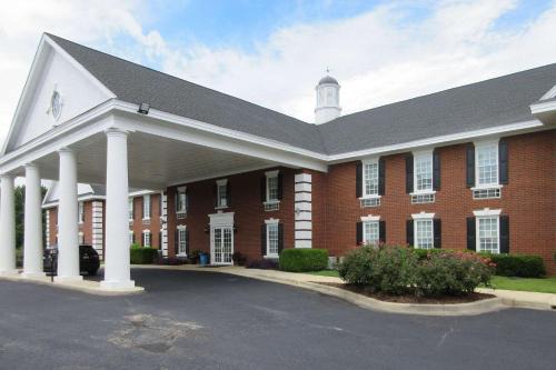 Edgefield Hotel | Quality Inn & Suites