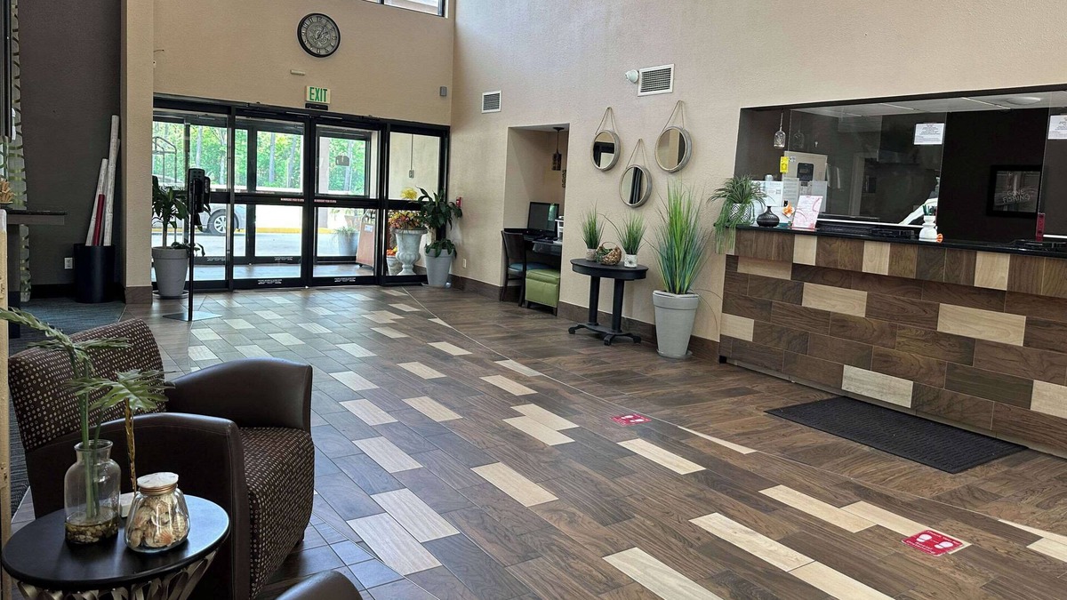 Exmore Hotel | Quality Inn & Suites