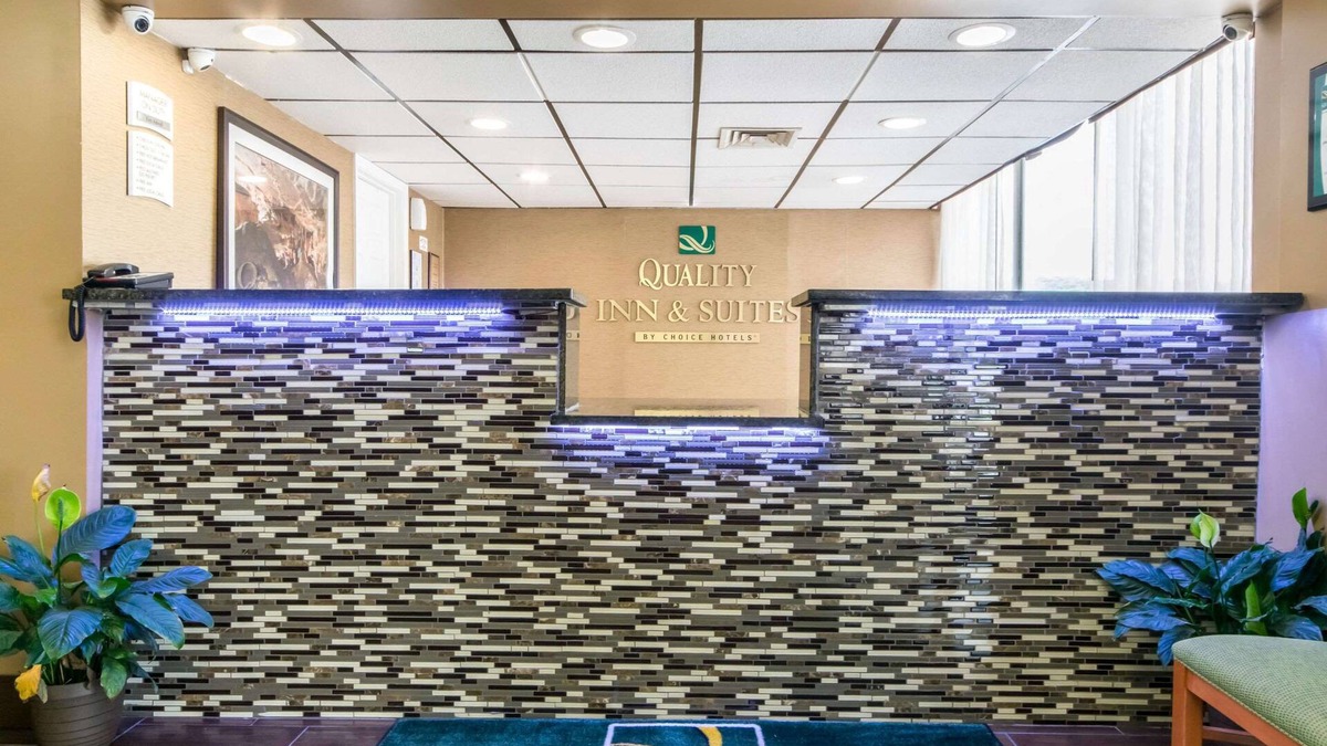 Horse Cave Hotel | Quality Inn & Suites