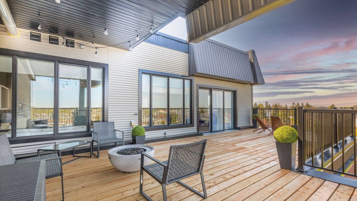 Victoriaville Hotel | Quality Inn & Suites Victoriaville
