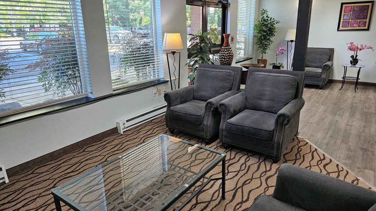 Salmon Creek Hotel | Quality Inn & Suites Vancouver North
