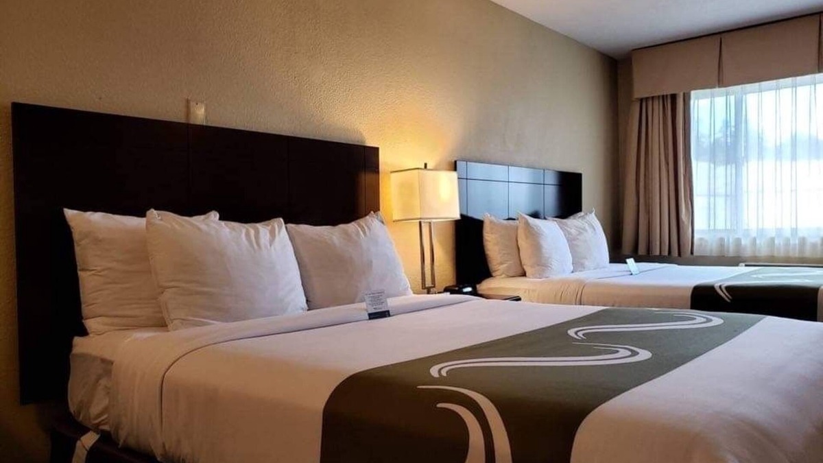 Hazel Dell South Hotel | Quality Inn & Suites Vancouver - Hazel Dell