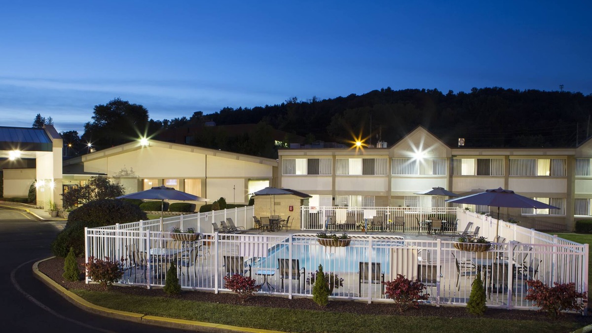 Binghamton Hotel | Quality Inn & Suites Vestal Binghamton near University