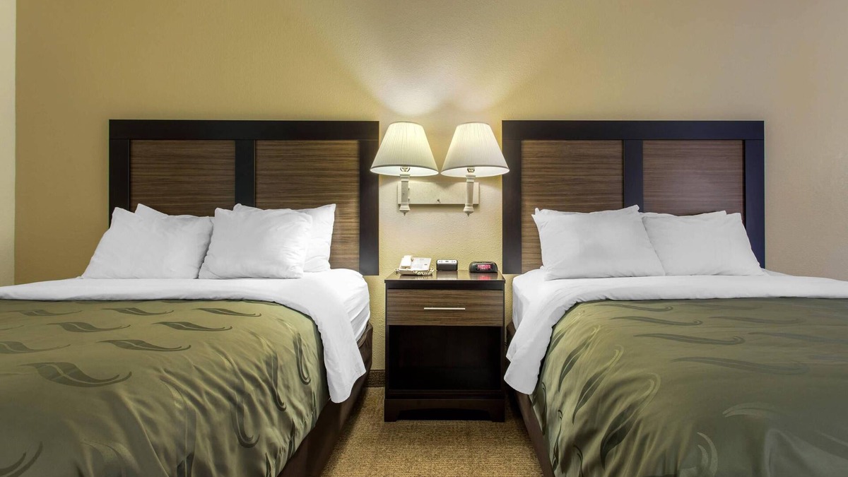 Surfside Beach Hotel | Quality Inn Surfside Myrtle Beach