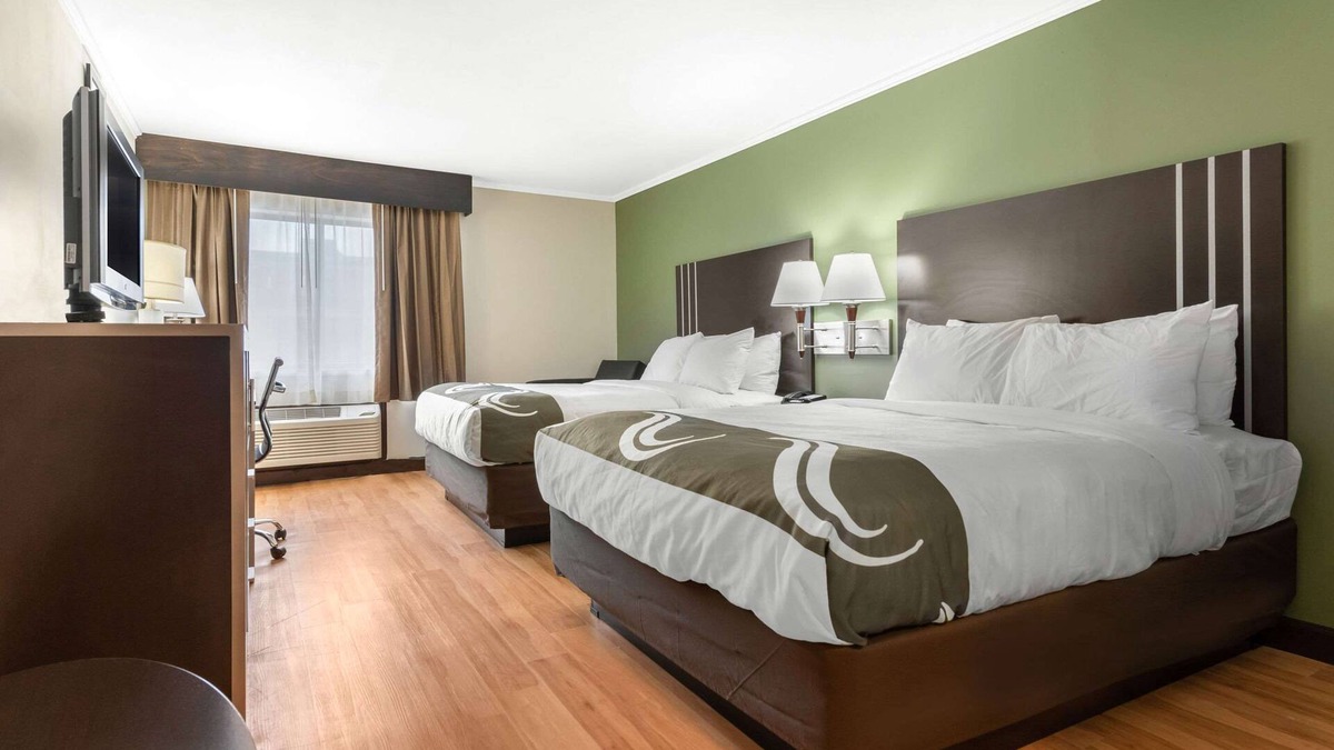 Fairborn Hotel | Quality Inn