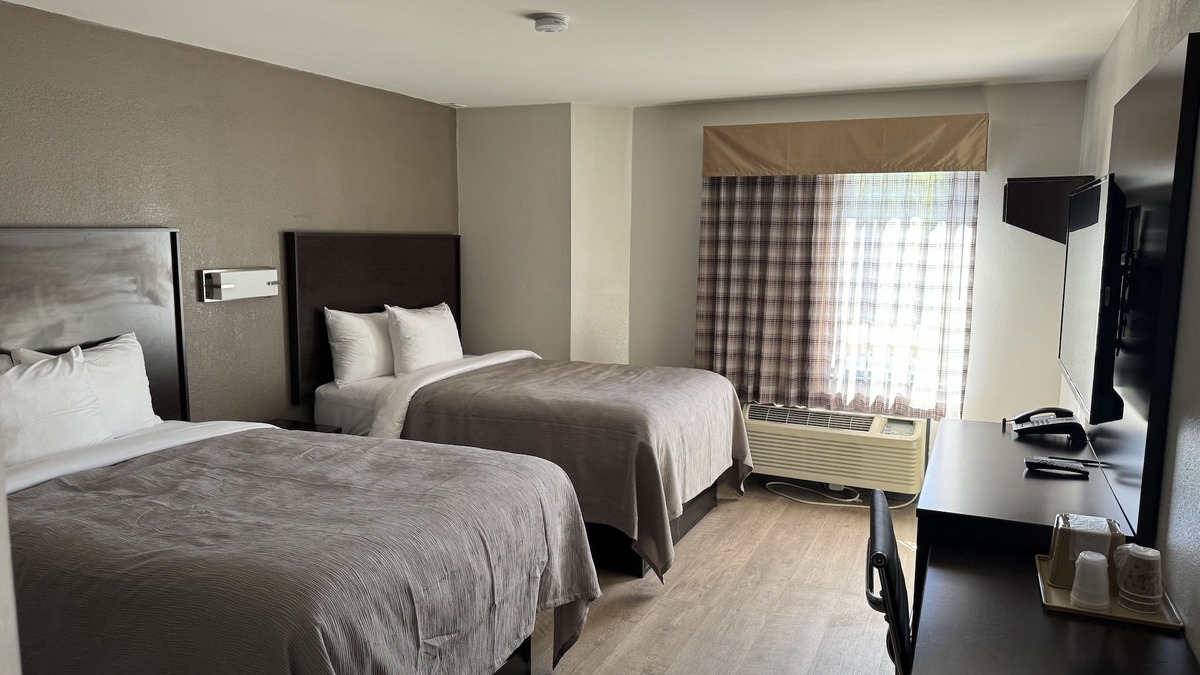 Lavonia Hotel | Quality Inn