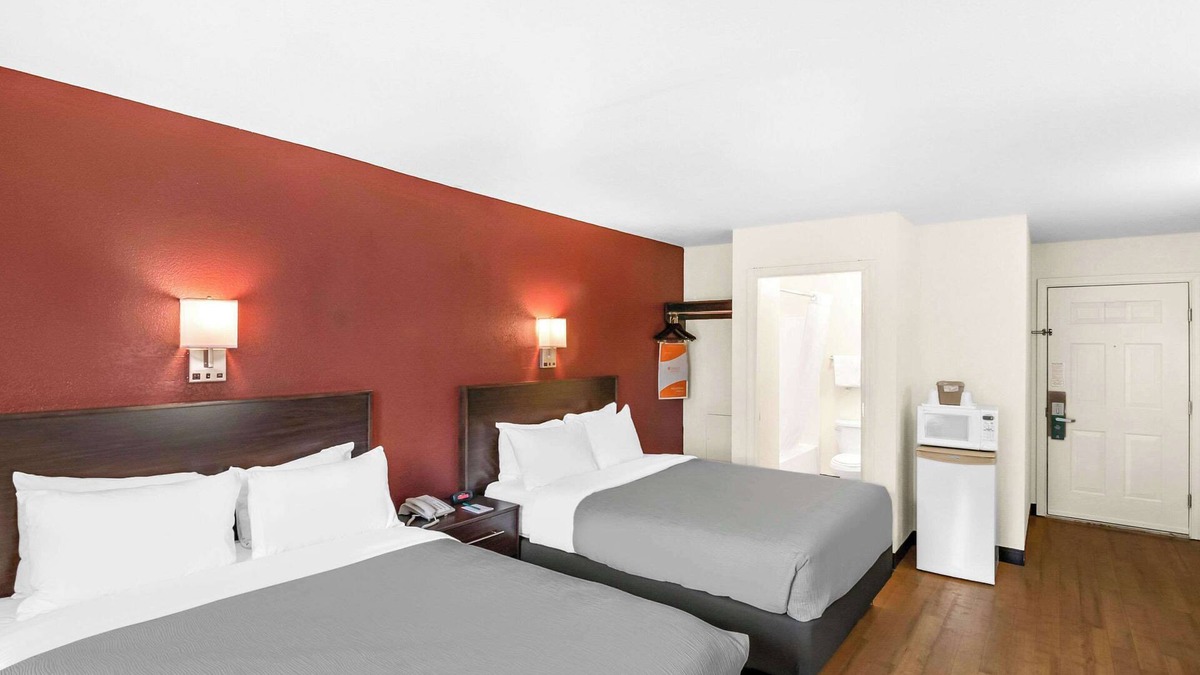 Queensbury Hotel | Quality Inn