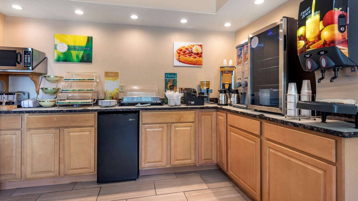 South Sanford Hotel | Quality Inn