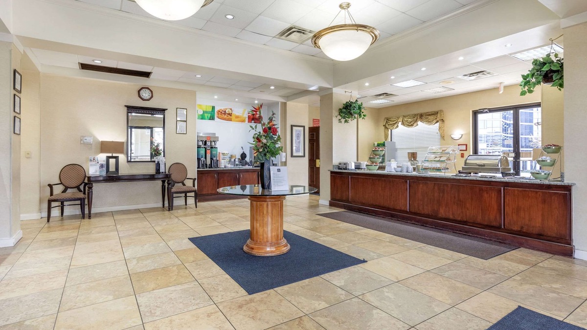 Tysons Hotel | Quality Inn Vienna - Tysons Corner