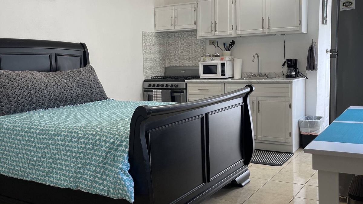 Ensenada Apartment | Quality Lodging by the Sea. Studio apartment w/garage100 yards from the beach.